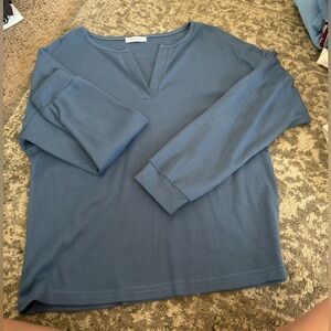 Long sleeve cropped tee